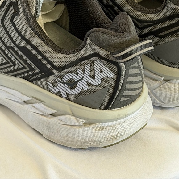 Hoka Clifton 4 Men’s Size 12 Max Cushion Running Shoes Gray - Picture 6 of 10